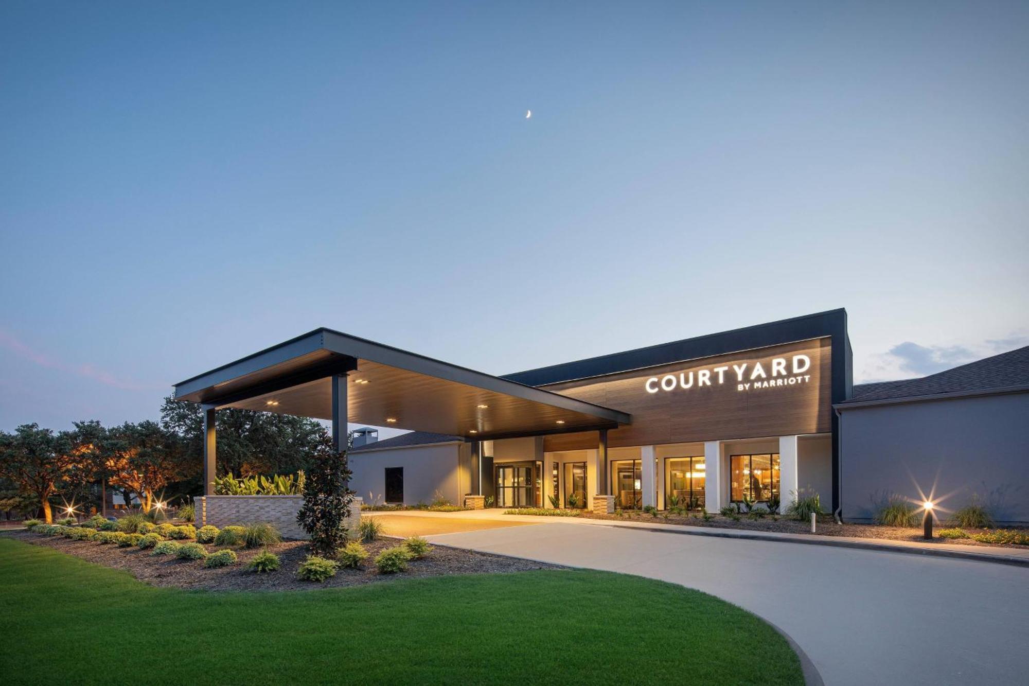 Courtyard Dallas Addison Midway Exteriér fotografie
