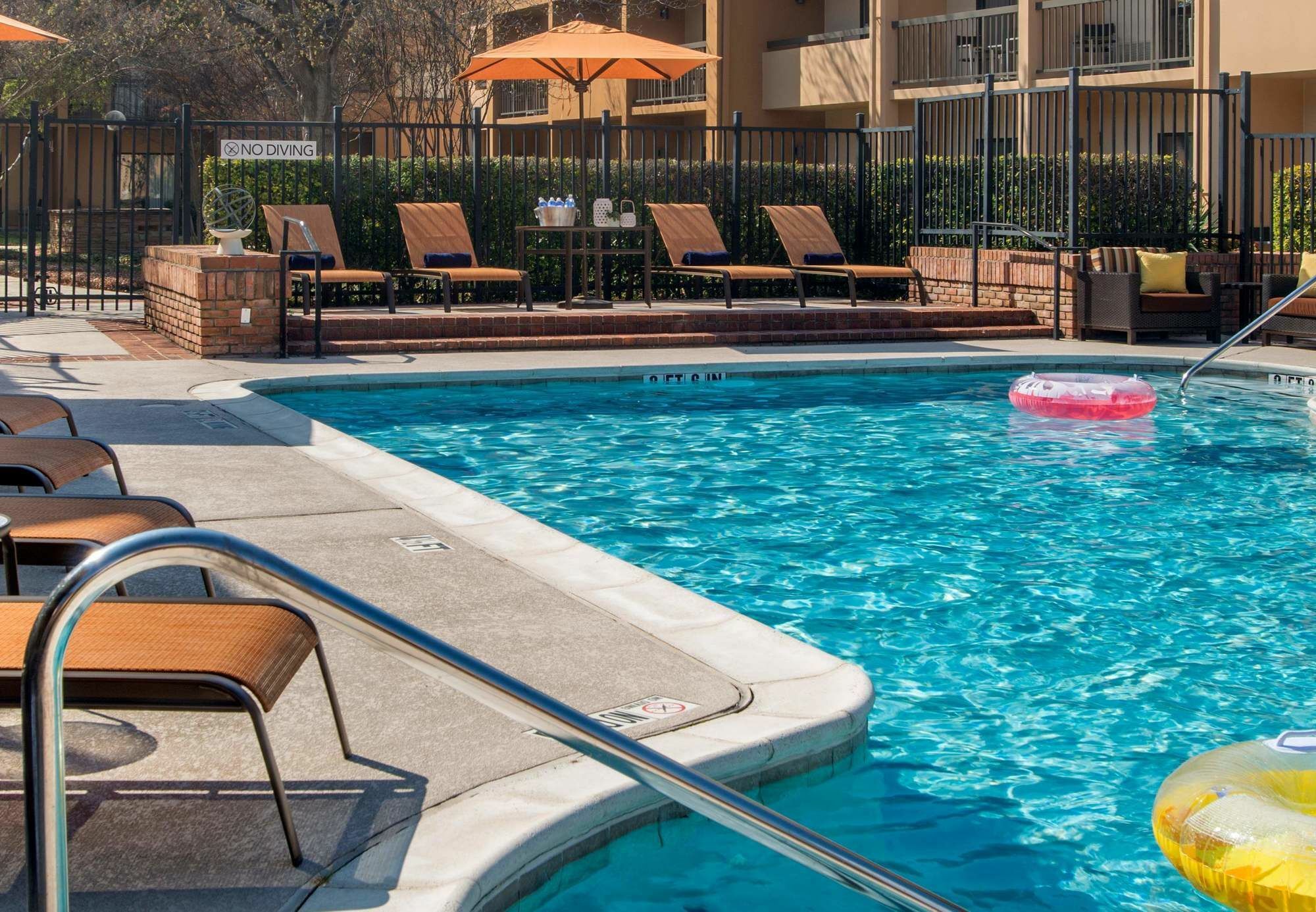 Courtyard Dallas Addison Midway Exteriér fotografie
